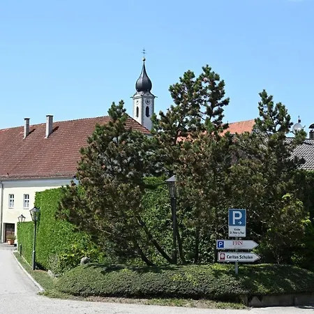 Hotel Kloster Altenhohenau Fhn *